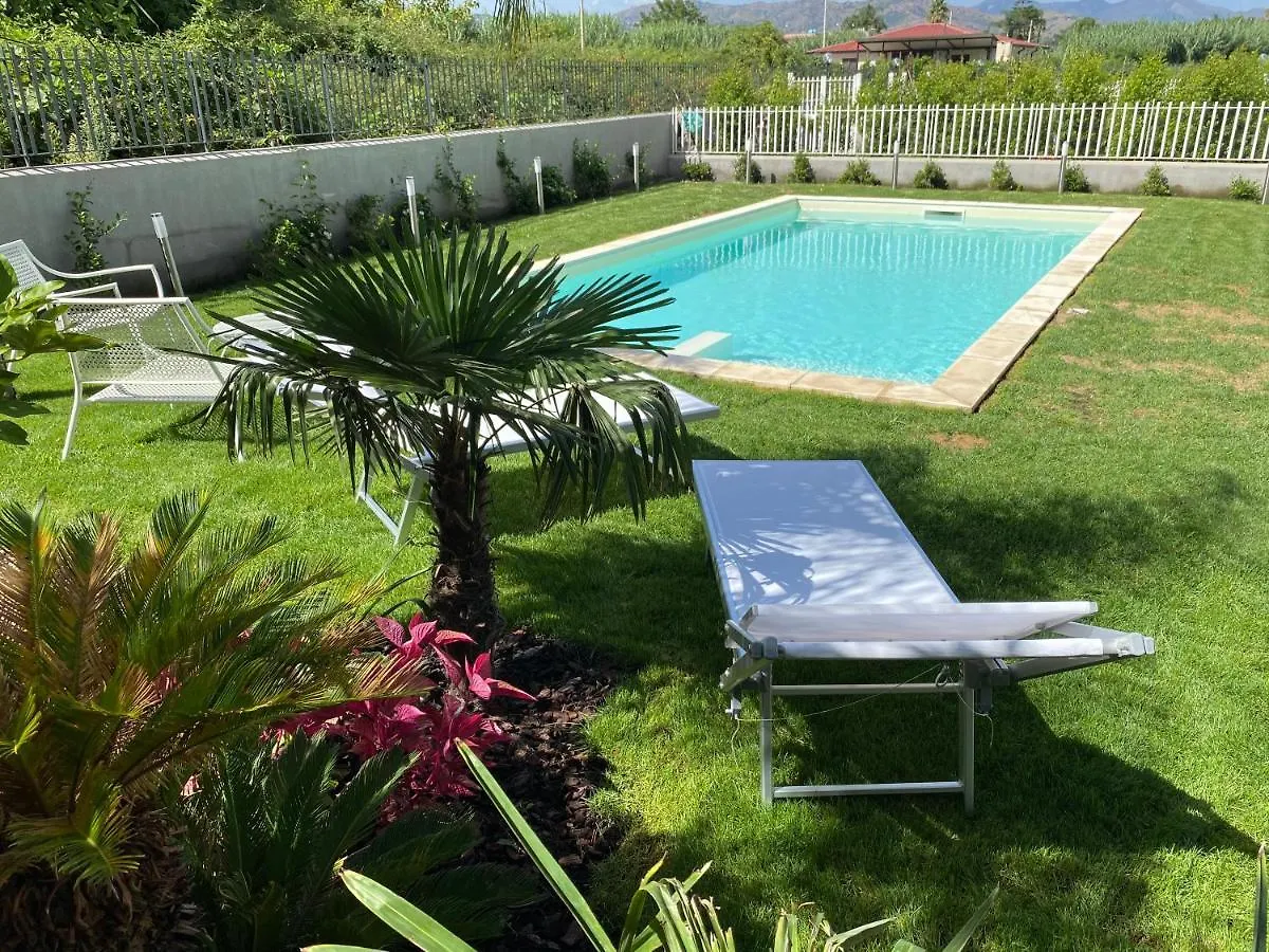 Artaleammare Villa Fondachello
