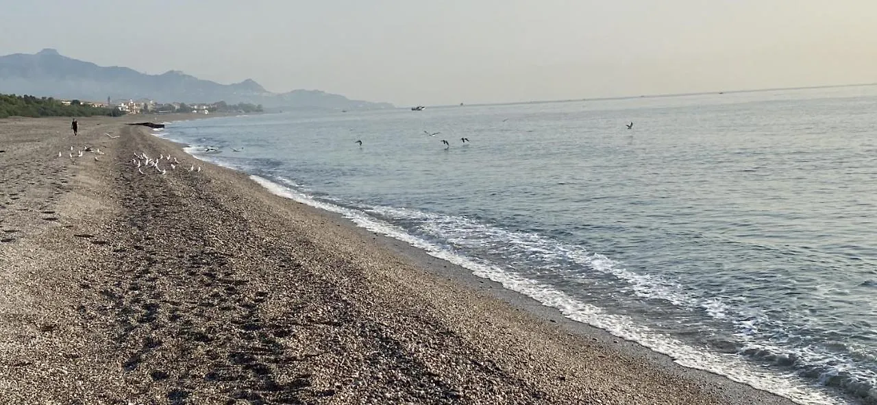 Vakantiehuis Artaleammare Villa Fondachello  Italië